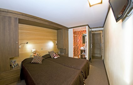 4 bedrooms - 8 pax - Montana Caron