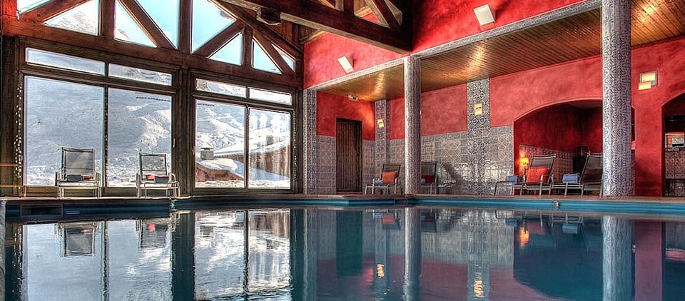 Alpes luxury ski hotel
